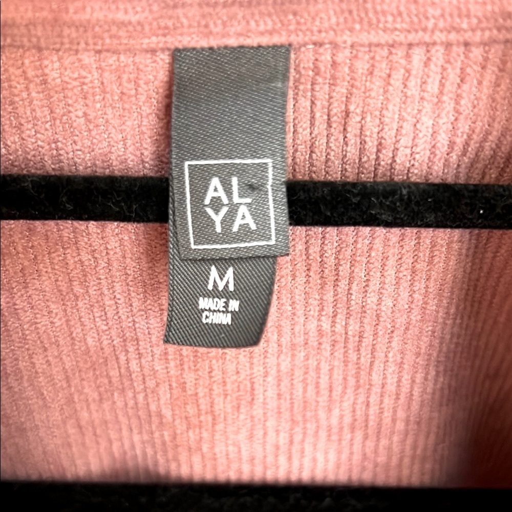 Alya mauve Corduroy Button-Up Shirt/lightweight. Super soft. Front pocke… - Picture 3 of 6